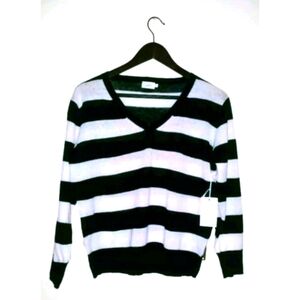 Cielo black and white pullover light sweater size